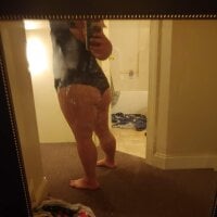 Lizzi85's Offline Chat Room