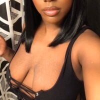 CocoaHotMami94 webcam