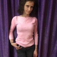 clarissa_nude's Offline Chat Room