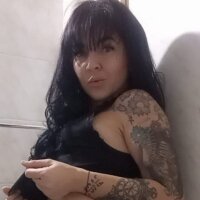 KatiaGonzalez's Offline Chat Room