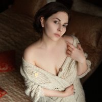 Alliica Adlı Modelin Çevrimdışı Sohbet Odası