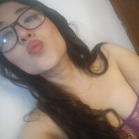 Elina_Rose888 webcam