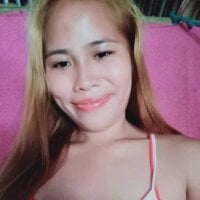 HotAndrea69 webcam model