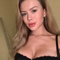 peachyblondie webcam