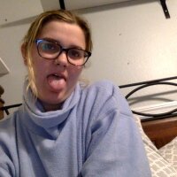 badassmel0501's Offline Chat Room