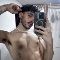 luan__wood webcam