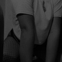 KAENESH_LYONS' Offline Chat Room