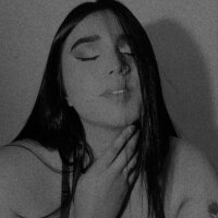 _Miss_Terra_'s Offline Chat Room