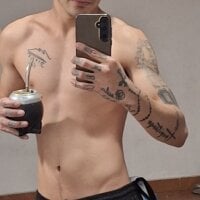 Exequiel420o webcam model