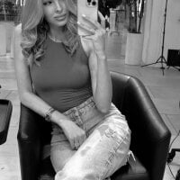 LinaBey webcam model