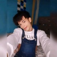 rose_Skinny_'s Avatar Pic