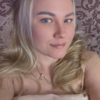 PrettyHairyBlonde