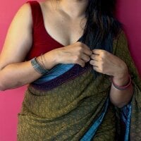 Soni-queen webcam model