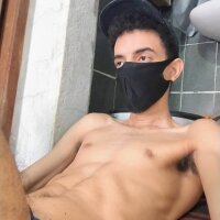 skinnyboy1000 webcam model