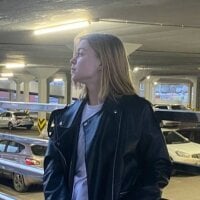 LindaDaviss' Offline Chat Room