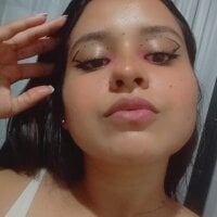 Rousecutte_'s Offline Chat Room