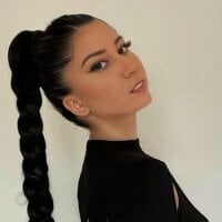 SecretMiranda Adlı Modelin Çevrimdışı Sohbet Odası