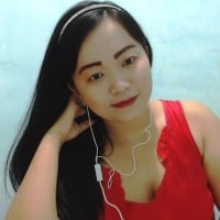 misscutealone92's Offline Chat Room