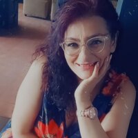 christinemilf67's Offline Chat Room