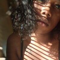 Sweet_nicole98 webcam