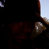 yourhornyguytoy's Offline Chat Room