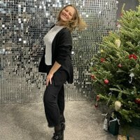 karina_co webcam model