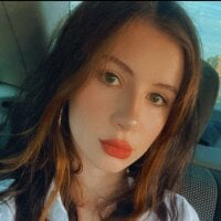 Molly_Rosss' Offline Chat Room