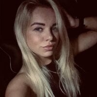 MiaFosterf's Offline Chat Room