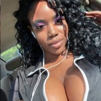 SweetAssHoneyy's Offline Chat Room