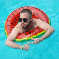 Hans_Aleksandre's Offline Chat Room