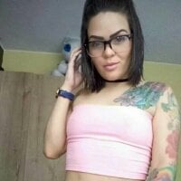 chantall_1's Offline Chat Room