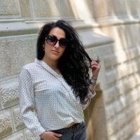 CharmingPearlLive Webcam