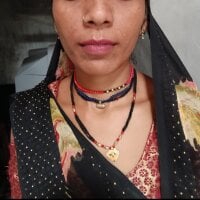 Xx_pooja webcam model