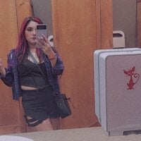 livingdeadgirlll – Offline chatovacia miestnosť