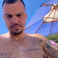 Vaguinhowqs webcam model