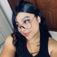 NaughtyAnaa's Avatar Pic