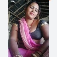 Raksha09 webcam model