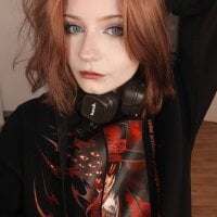 Lilly_Evanns webcam
