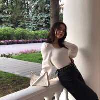 ShirleyMoore Adlı Modelin Çevrimdışı Sohbet Odası