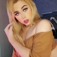 saraah_queen1 webcam model