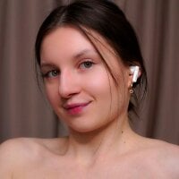 JanellHousen's Avatar Pic