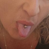 غرفة دردشة Lilly_Rae_xo دون اتصال