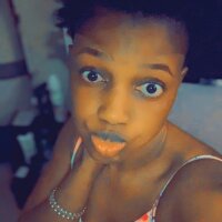 Cuttie598's Offline Chat Room