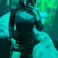 Eveelyn25xxx webcam model