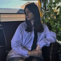 ZaraHames offline chatrum