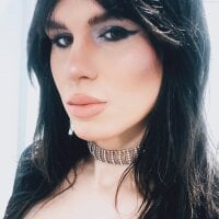 JulieLuv webcam