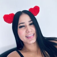 petitebrenda_22 webcam model