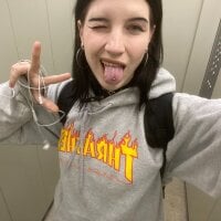 PikmiSmile webcam model