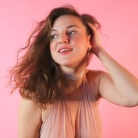 غرفة دردشة Flaming_Adriana دون اتصال