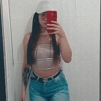 Chloe_sweet10's Offline Chat Room